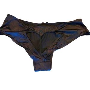 Victoria Secret NEW (M) Sexy Heart Cut-out Panty